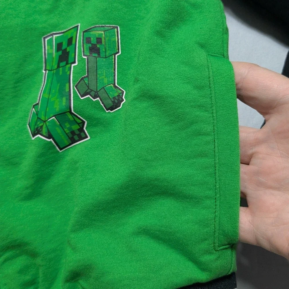 Minecraft creeper varsity